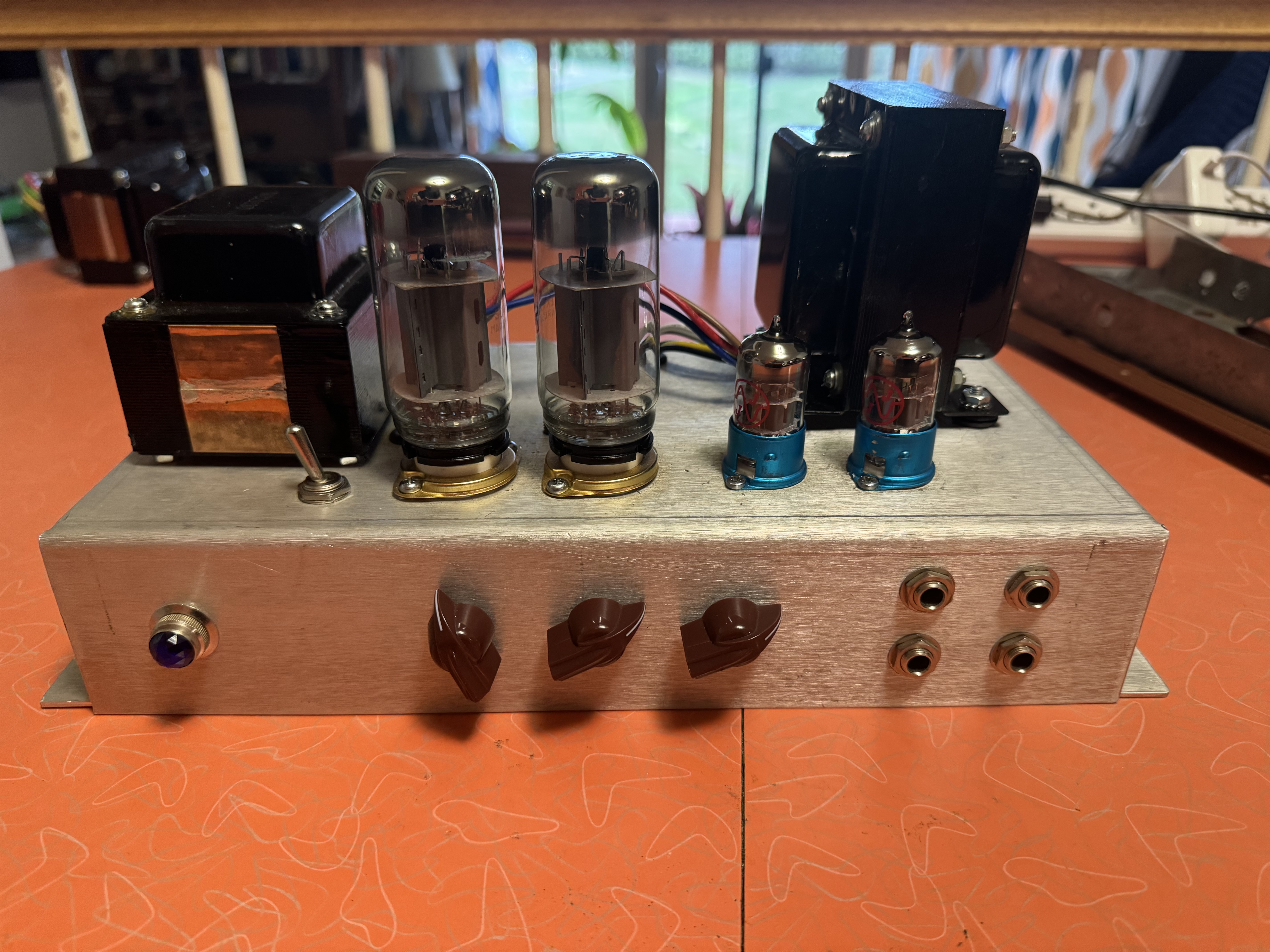 V3 Nano Lab tube amp repair setup