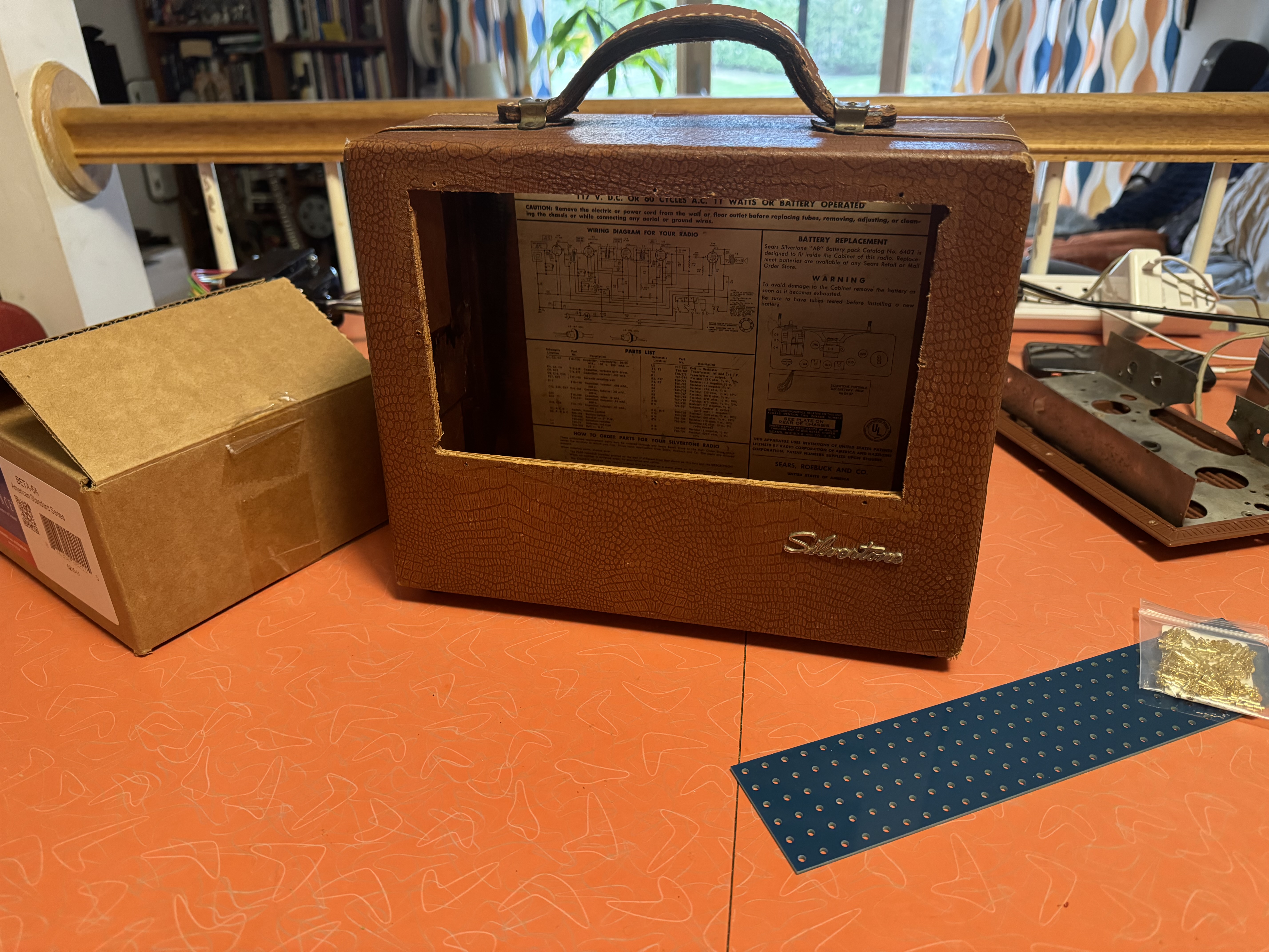Vintage Ampeg tube amp restoration